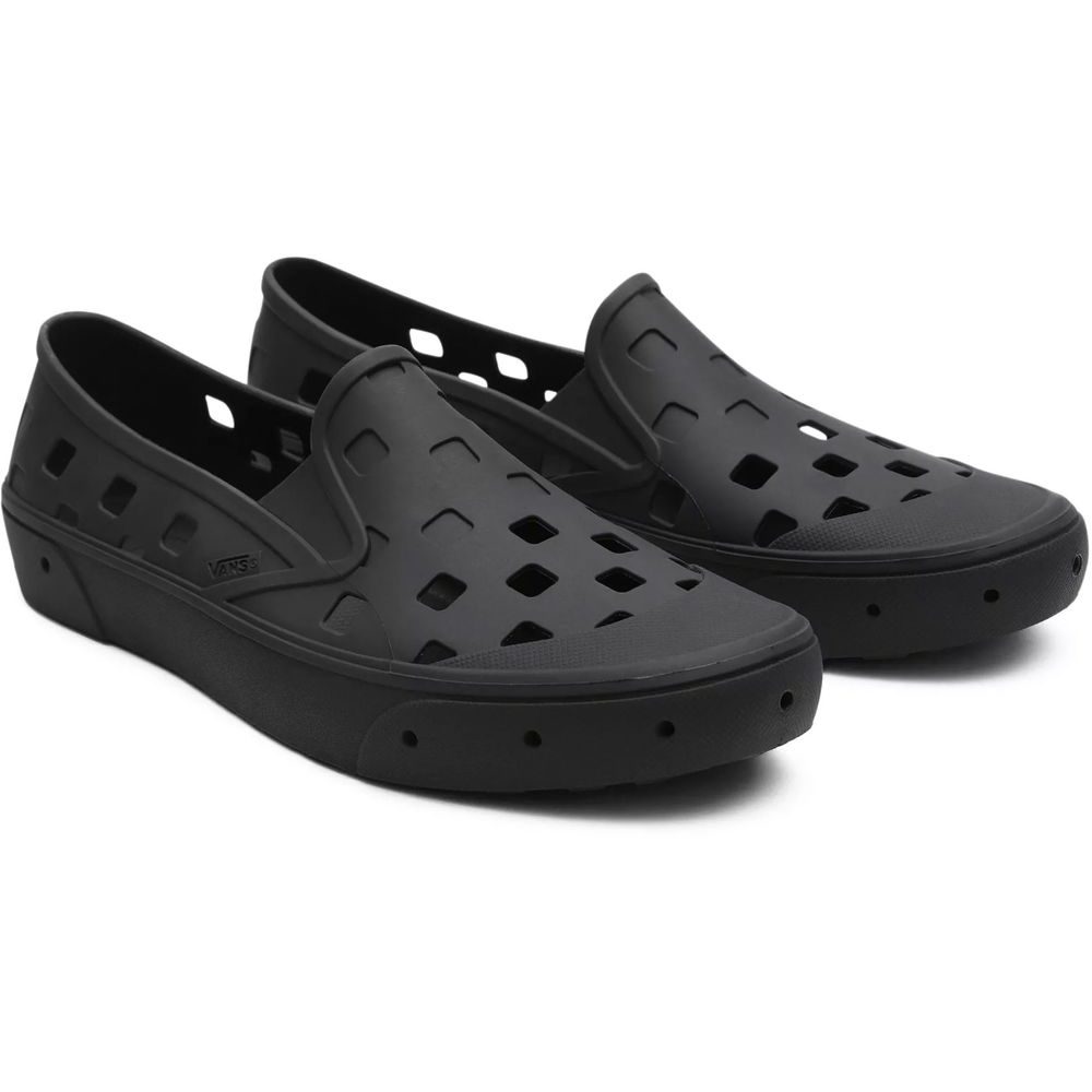 UA Trek Slip-On black
