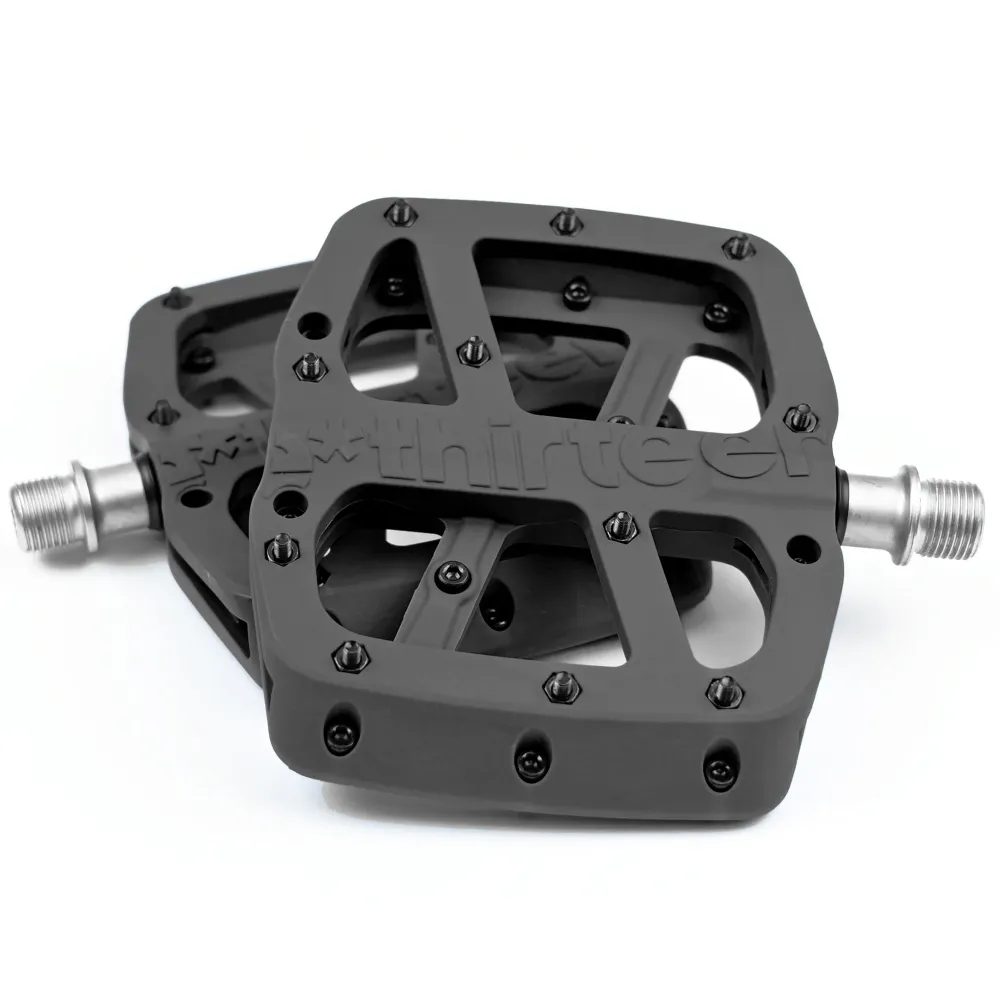 Base Flat Pedal | Composite Body | 22 Pins | Black