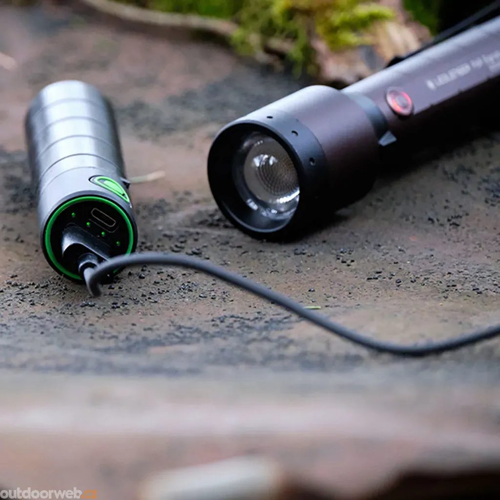 Outdoorweb.eu - P6R SIGNATURE - handheld flashlight - LEDLENSER - 141.41 €  - outdoorové oblečení a vybavení shop
