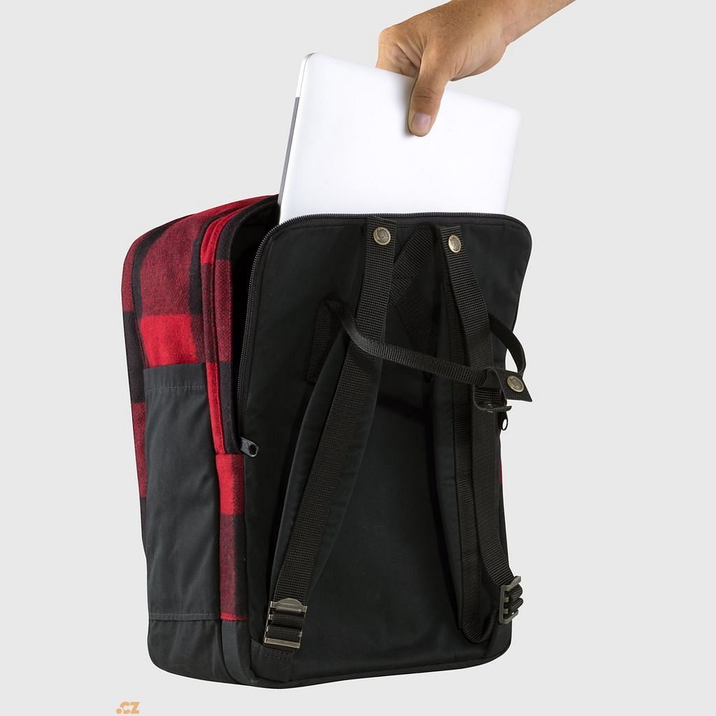 Black and red kanken hot sale