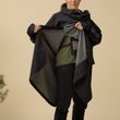 Hoja Rain Poncho Black