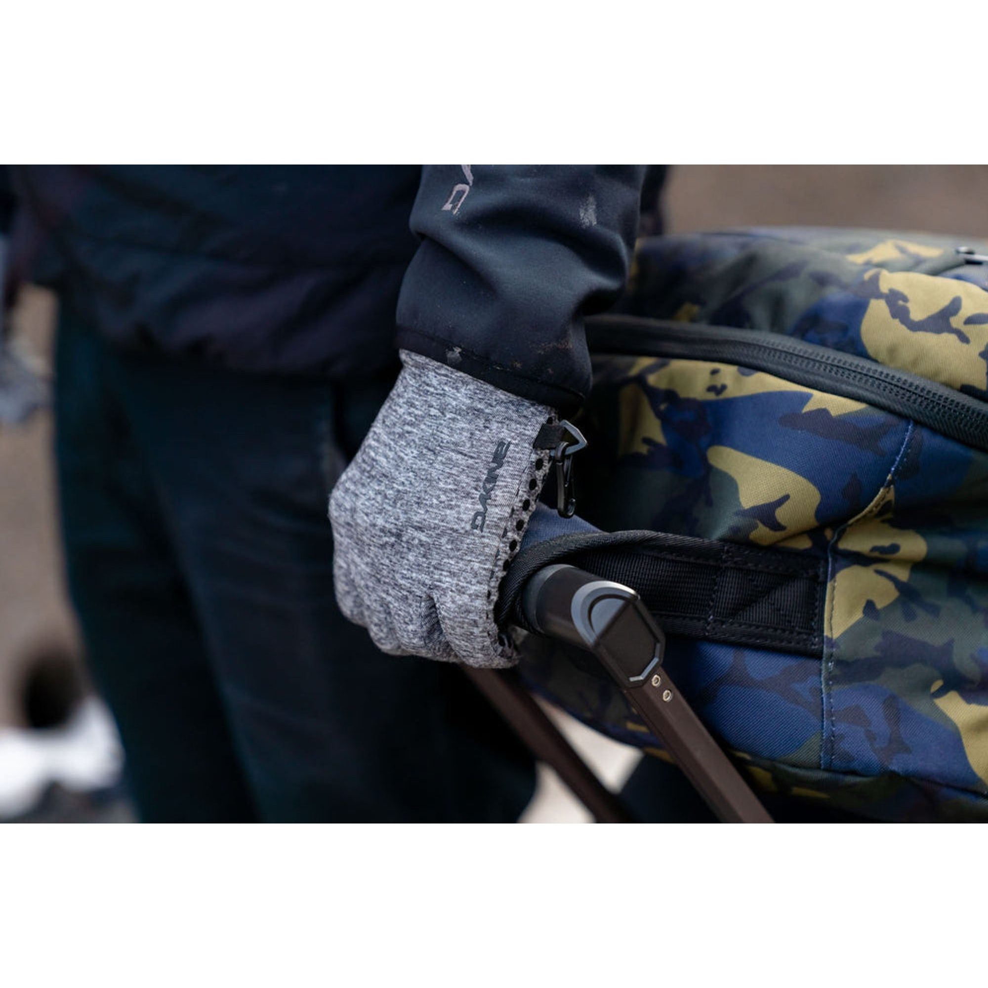 STORM LINER GLOVE black