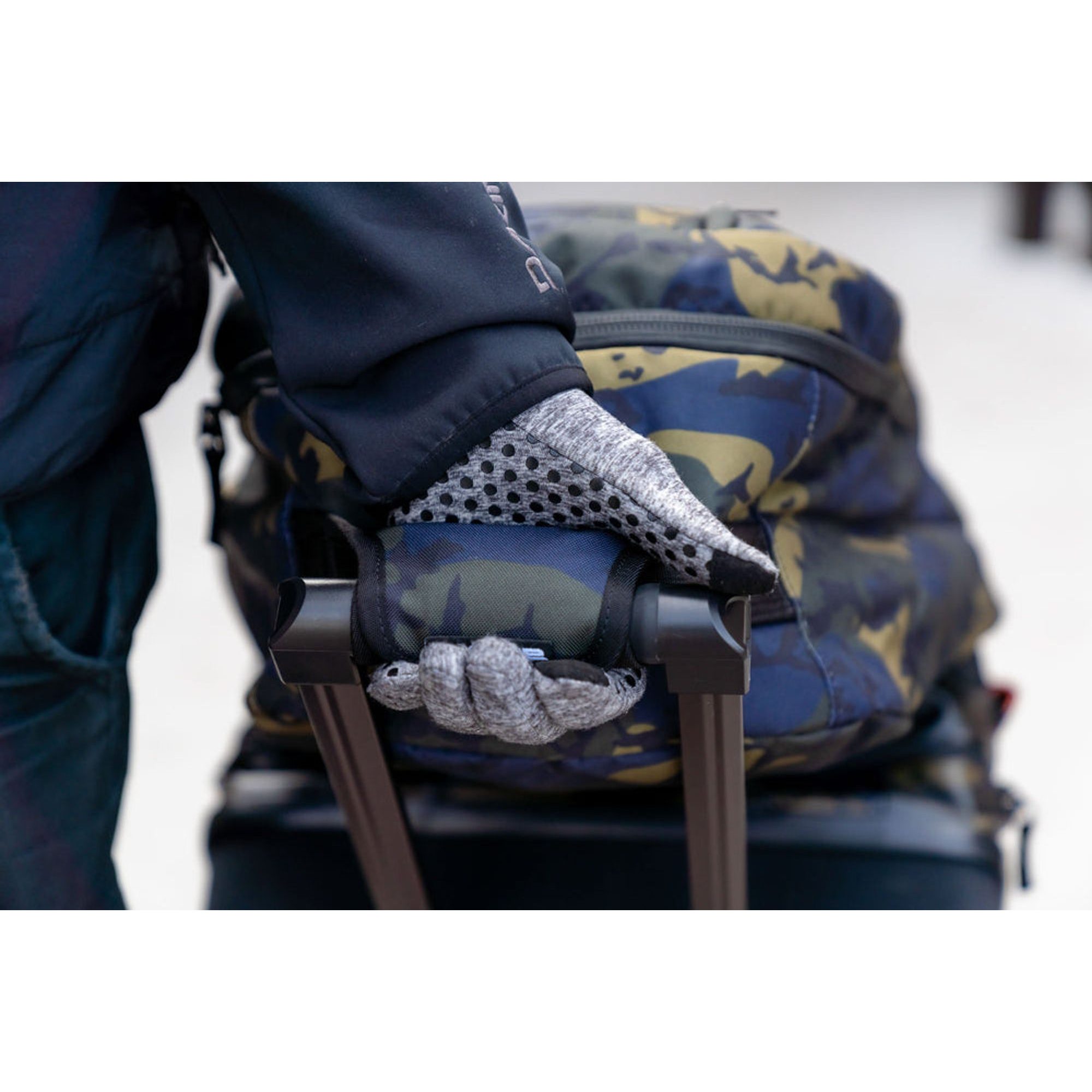 STORM LINER GLOVE black