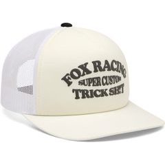 FOX Trick Mesh Trucker Hat Off White