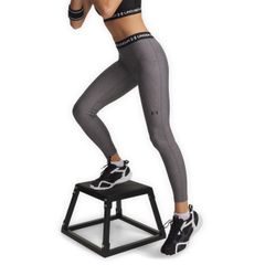 UNDER ARMOUR HeatGear Legging-GRY
