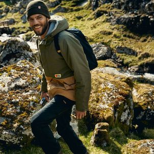 How to choose a hiking jacket?