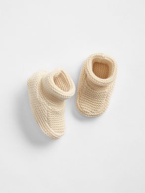 GAP 215599-09 Baby pletené botičky Brannan Béžová