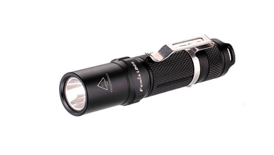 FENIX LD09 (220 lumenů)