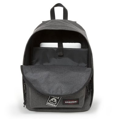 EASTPAK OUT OF OFFICE 27l BLACK PATCHED