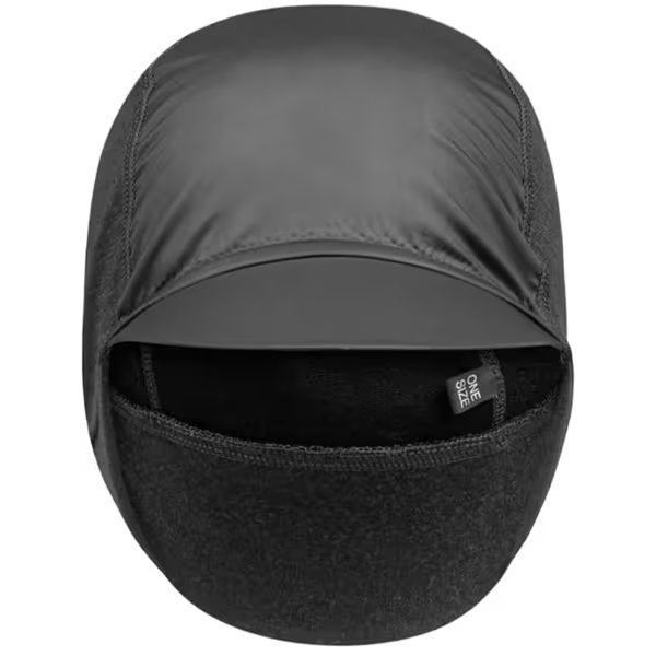 Peaked Merino Hat Black