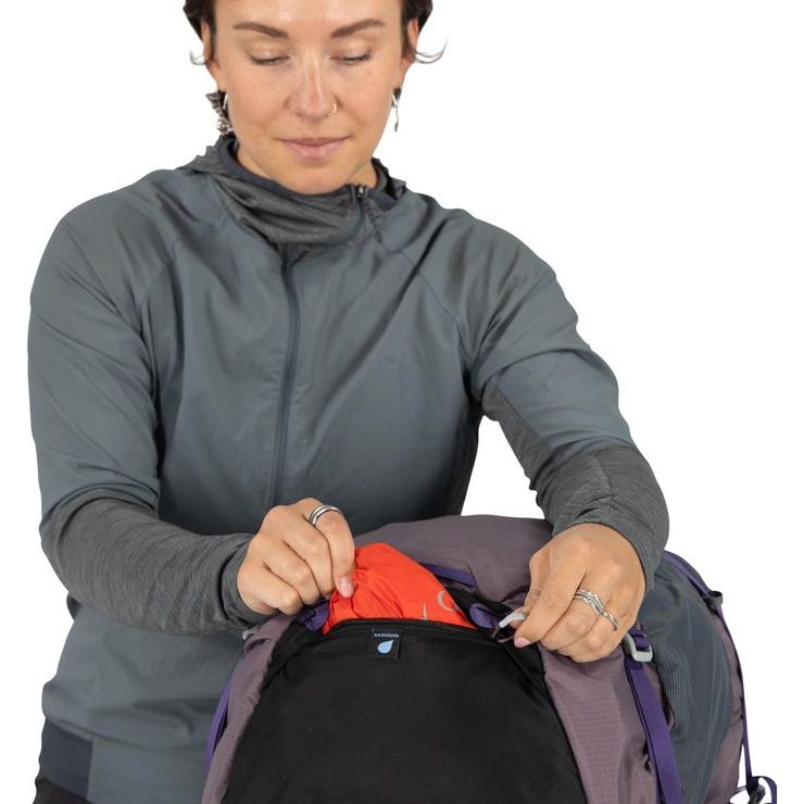 OSPREY HIKELITE 28 graphite purple