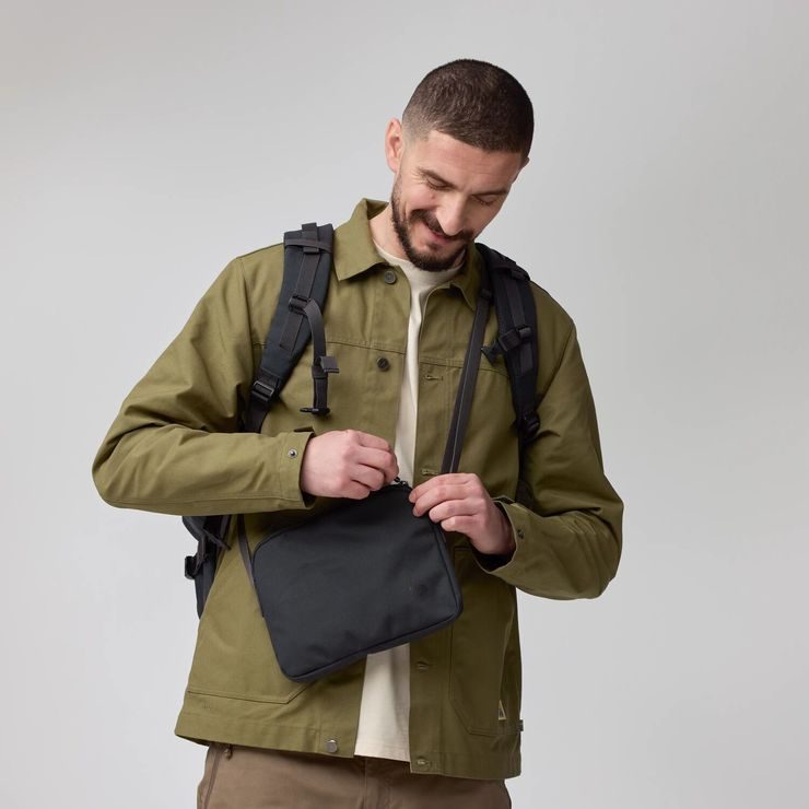 FJÄLLRÄVEN Färden Carry-On Pack Coal Black
