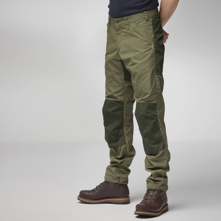 FJÄLLRÄVEN Greenland Trail Trousers M Laurel Green-Deep Forest