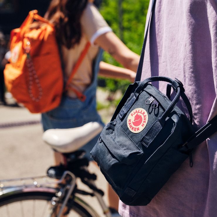 FJÄLLRÄVEN Kånken Sling 2,5 Blackberry