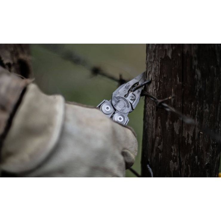 LEATHERMAN Surge