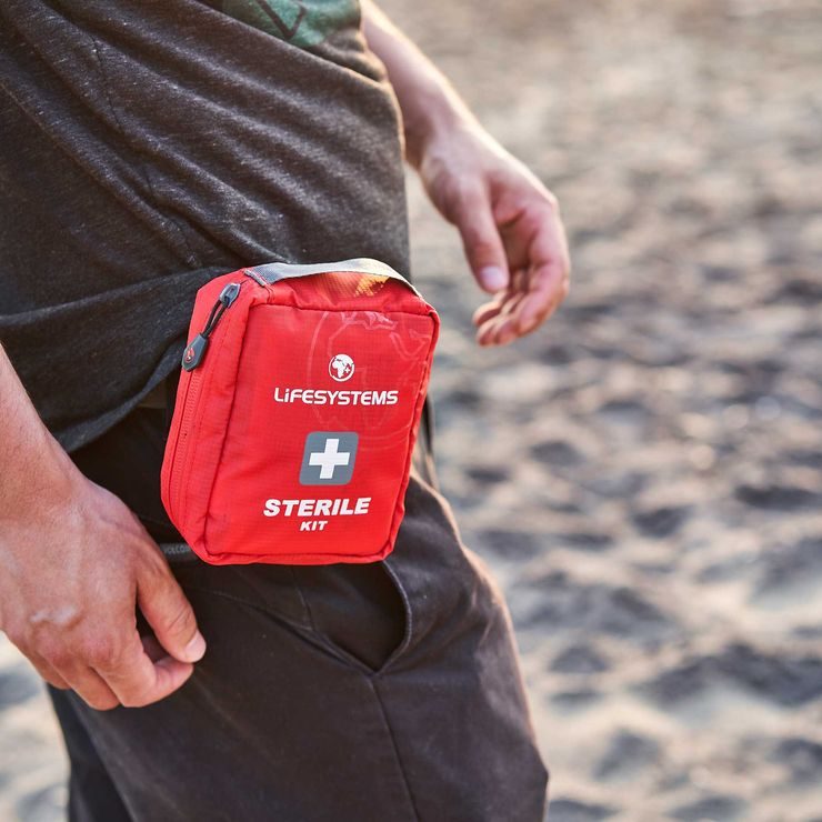 LIFESYSTEMS Sterile First Aid Kit