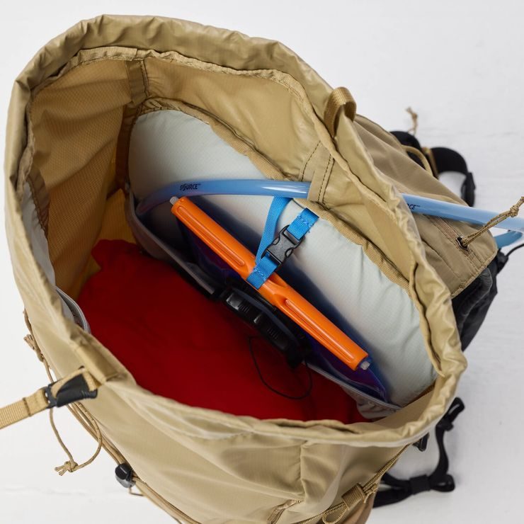 FJÄLLRÄVEN Abisko Hike Lite 20 M/L Black
