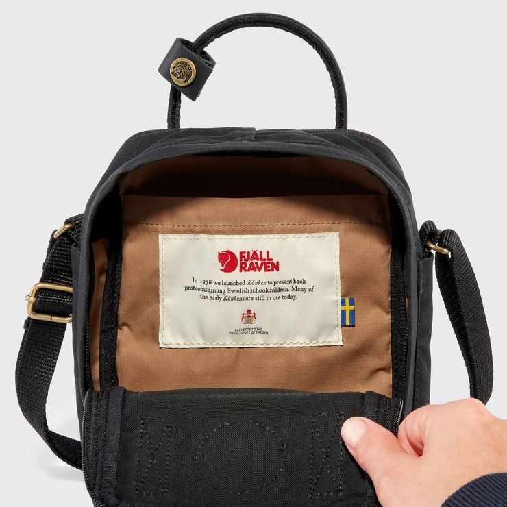 FJÄLLRÄVEN Kånken No. 2 Black Sling Black
