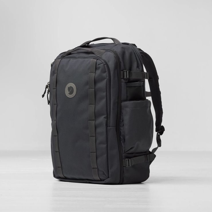 FJÄLLRÄVEN Färden Carry-On Pack Coal Black
