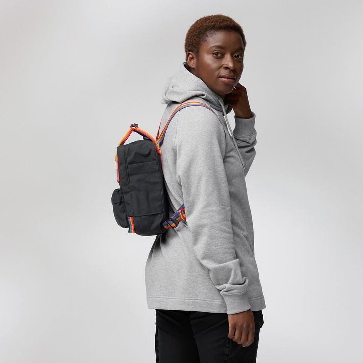 FJÄLLRÄVEN Kånken Rainbow Mini 7 Chalk Rose-Rainbow