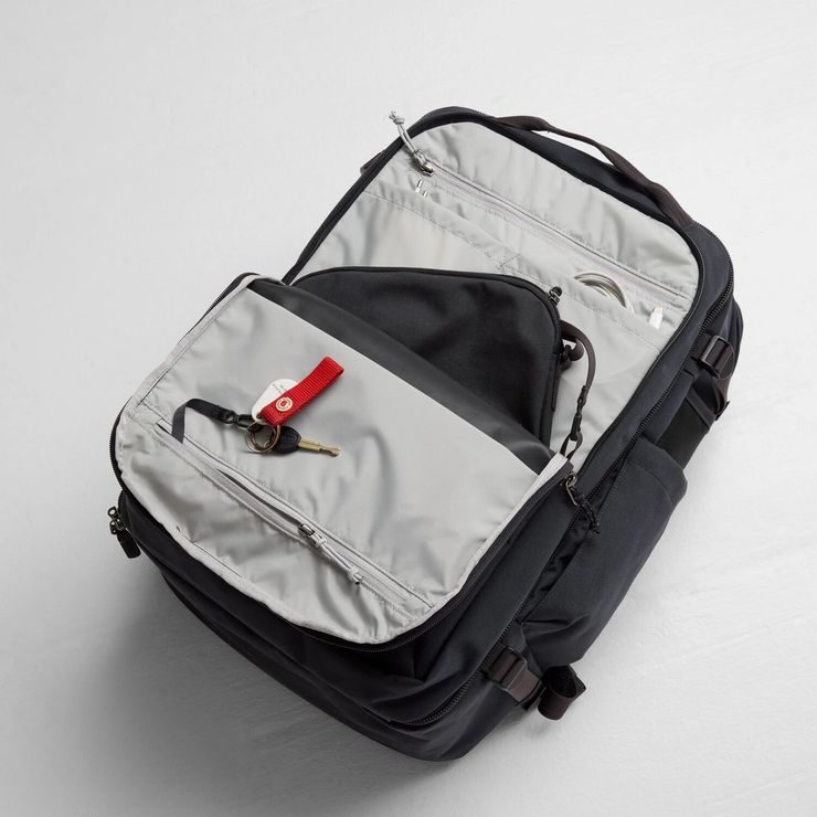 FJÄLLRÄVEN Färden Carry-On Pack Coal Black