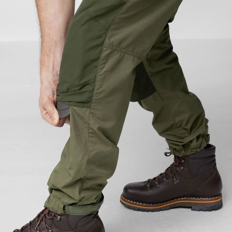 FJÄLLRÄVEN Greenland Trail Trousers M Laurel Green-Deep Forest