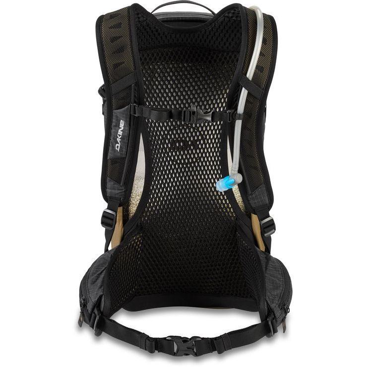 DAKINE SEEKER 18L, black