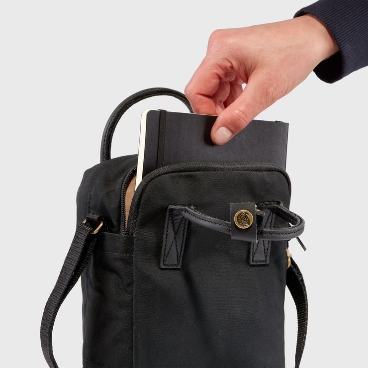FJÄLLRÄVEN Kånken No. 2 Black Sling Black