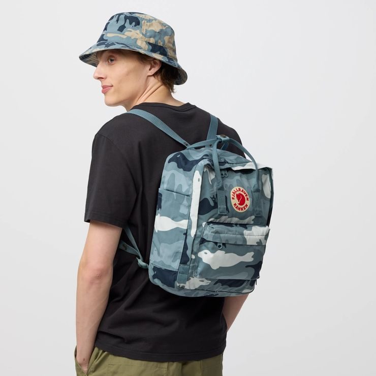 FJÄLLRÄVEN Kånken Graphics Nimbus Blue-Hidden Animals
