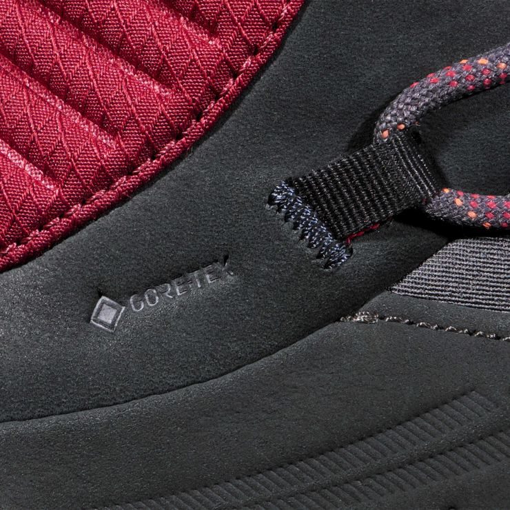 MAMMUT Nova IV Mid GTX Women black-blood red