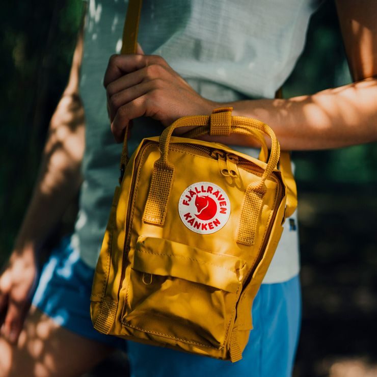 FJÄLLRÄVEN Kånken Sling 2,5 Blackberry