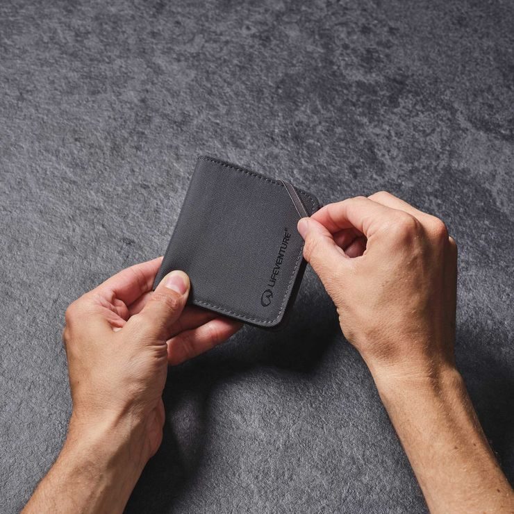 LIFEVENTURE RFiD Compact Wallet Recycled grey