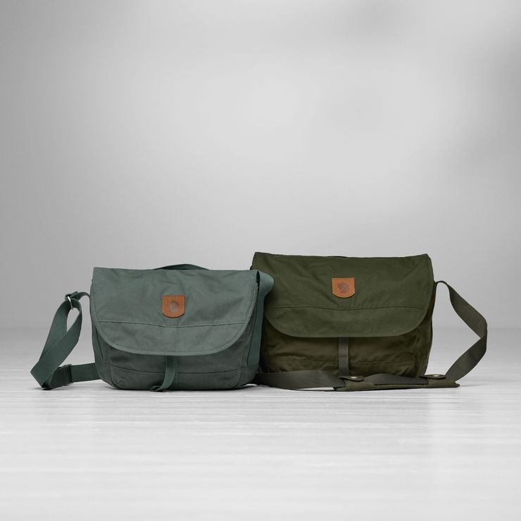 FJÄLLRÄVEN Greenland Shoulder Bag Small 9 Dusk