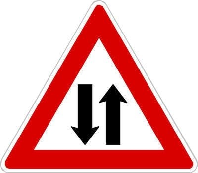 Výstražné dopravní značky - Provoz v obou směrech