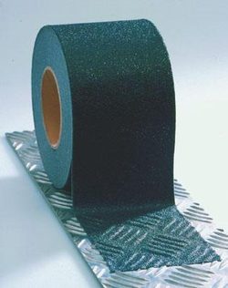 Ebal.cz - obalový materiál - Protiskluzová podlahová páska, elastická, 1  800 x 5 cm - Protiskluzové a schodové pásky - Rohože, podlahy a  protiskluzová ochrana, Průmyslové prostory