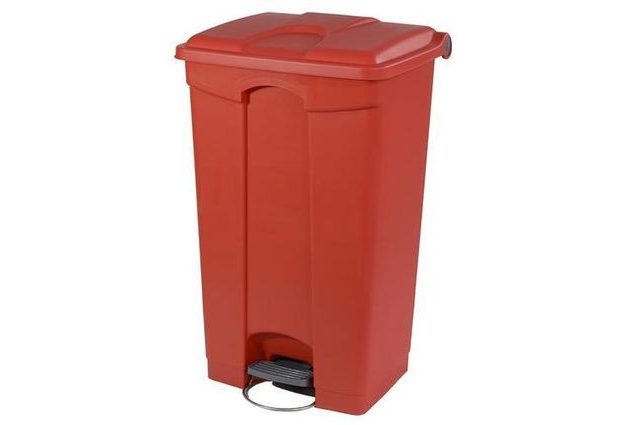 Plastový odpadkový koš Manutan, objem 90 l, červený