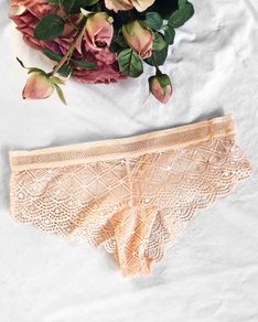 Pudrově růžové kalhotky Cross Lace BeChick ❤
