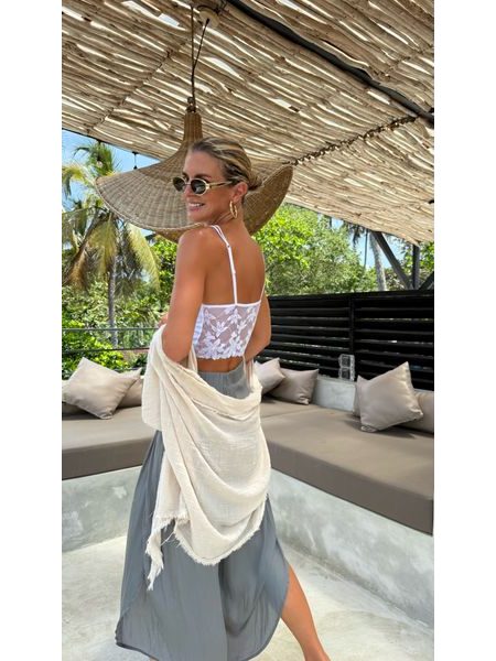 White Sports Bra Mesh Flower Back BeChick ❤