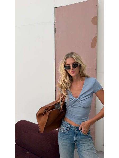 Baby blue top Chelsea BeChick ❤