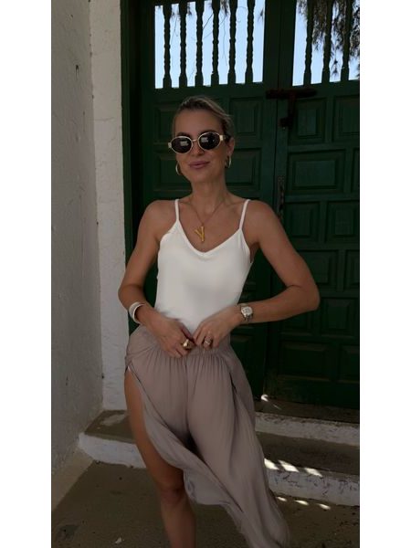 White sports bra Silver Line BeChick ❤