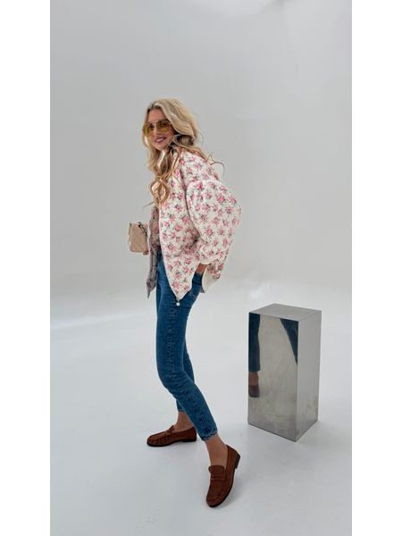 White quilted bomber Flower BeChick ❤