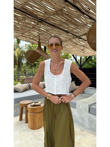 White Top Pearl Button Bechick ❤