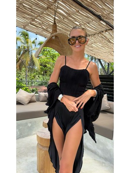 Black Wave BeChick ❤ Sports Bra