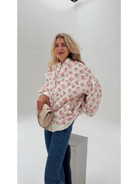 White quilted bomber Flower BeChick ❤