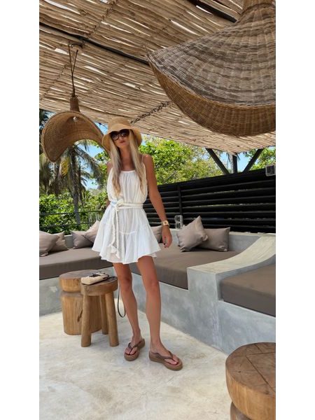 White Dress Samantha BeChick ❤