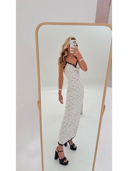 White Lace Dress Icon BeChick ❤