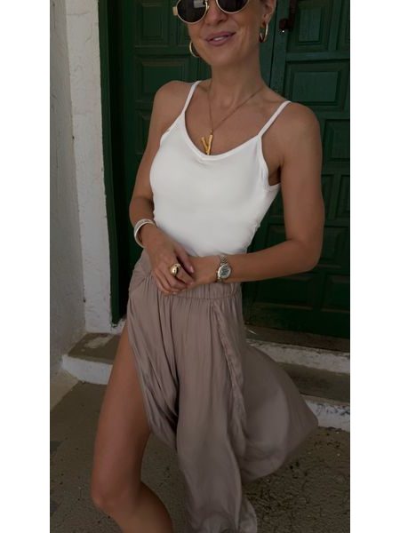 White sports bra Silver Line BeChick ❤