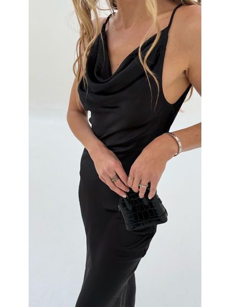 Černé saténové šaty Back Bodycon BeChick ❤