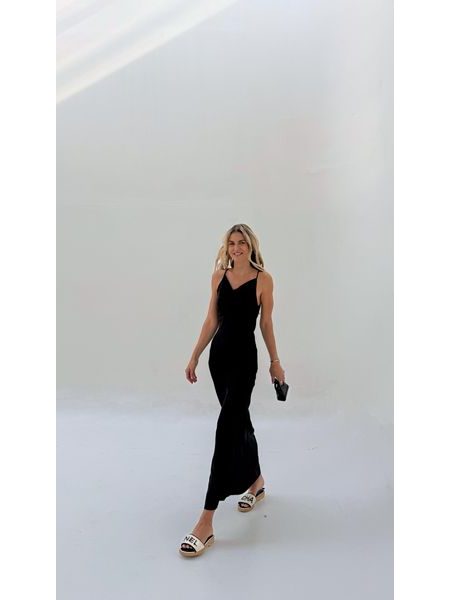 Černé saténové šaty Back Bodycon BeChick ❤