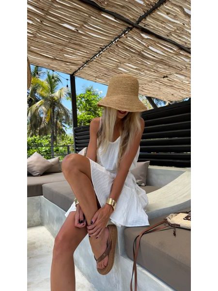 White Dress Samantha BeChick ❤